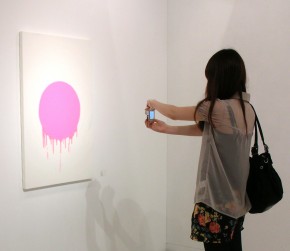 「Japan = Pink」M40、油、2007年